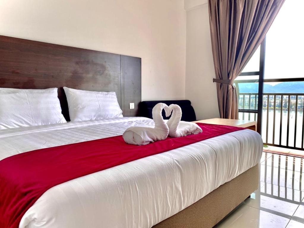 Marina Heights Hotel&Residences Lumut Exterior foto