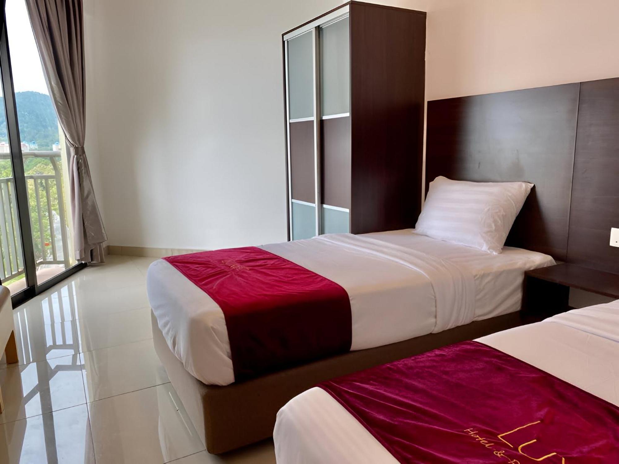 Marina Heights Hotel&Residences Lumut Exterior foto